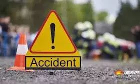 अज्ञात वाहन की टक्कर से पति की मौत, पत्नी घायल अज्ञात वाहन की टक्कर से पति की मौत, पत्नी घायल