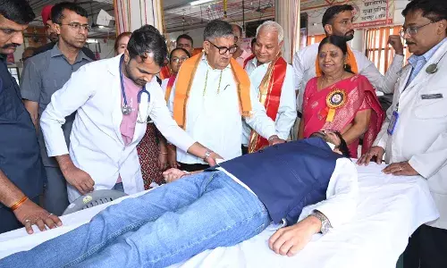 त्रिशला जागृति मंच एवं नर्सेज एसोसिएशन के संयुक्त तत्वाधान रक्तदान शिविर का आयोजन