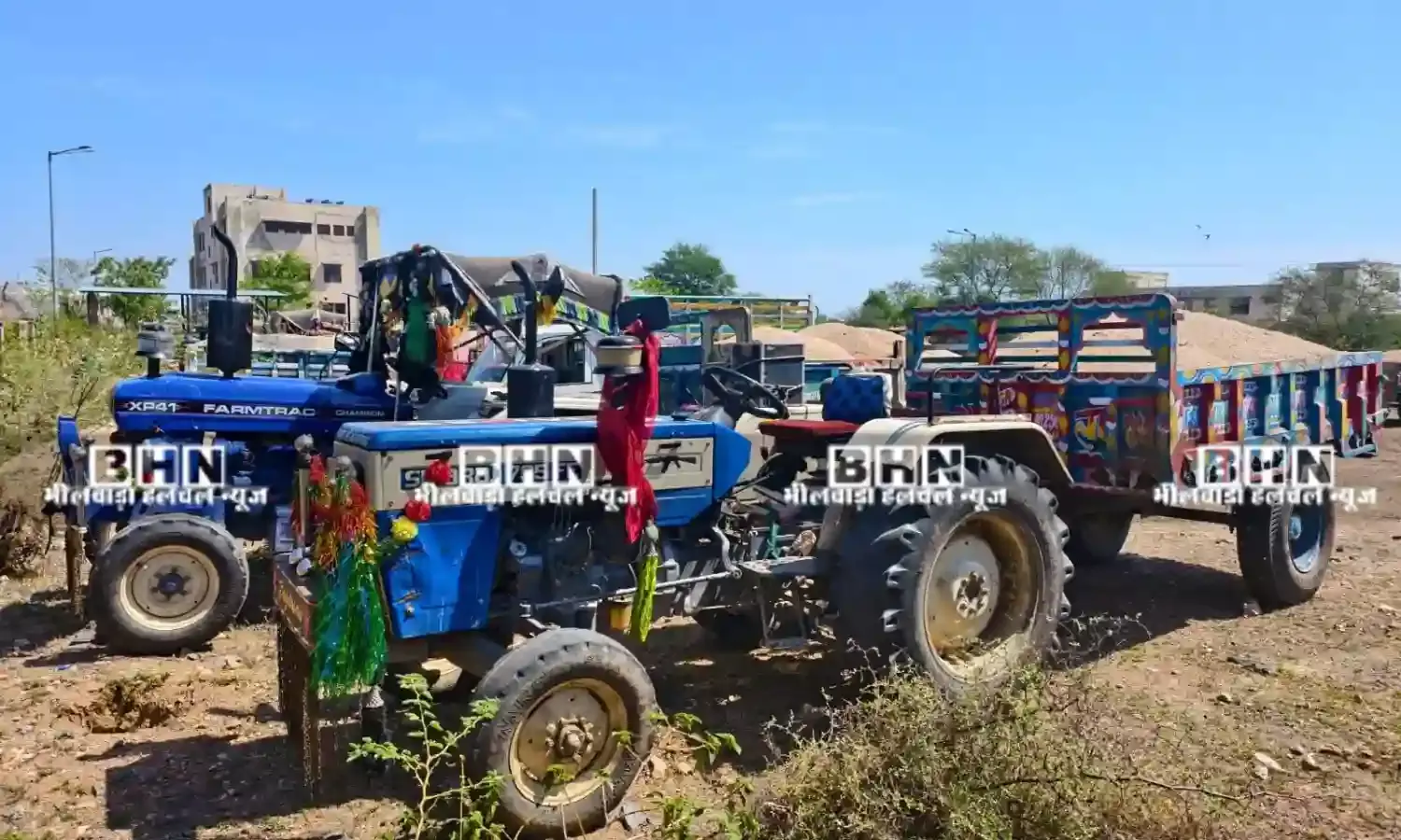 रायपुर थाना पुलिस की कार्रवाई: अवैध बजरी परिवहन करते दो ट्रैक्टर-ट्रॉली जब्त रायपुर थाना पुलिस की कार्रवाई: अवैध बजरी परिवहन करते दो ट्रैक्टर-ट्रॉली जब्त