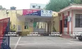 80 वर्षीय बुजुर्ग चाचा को झांसे में लेकर हड़पी जमीन, घर से निकालने की दी धमकी 80 वर्षीय बुजुर्ग चाचा को झांसे में लेकर हड़पी जमीन, घर से निकालने की दी धमकी