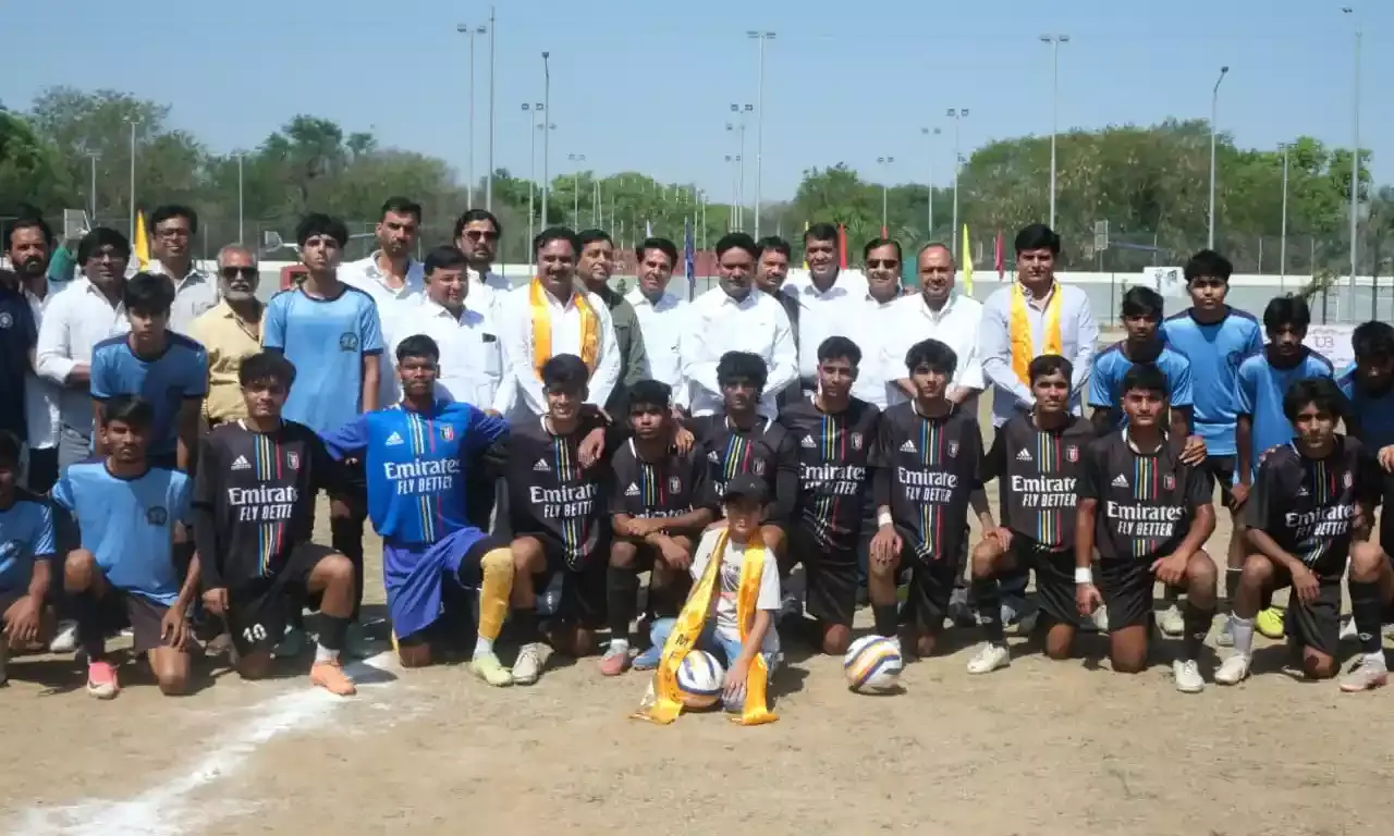 फुटबॉल का महाकुंभ: राज्य स्तरीय प्रतियोगिता का भव्य आगाज, 500 खिलाड़ी दिखाएंगे दम