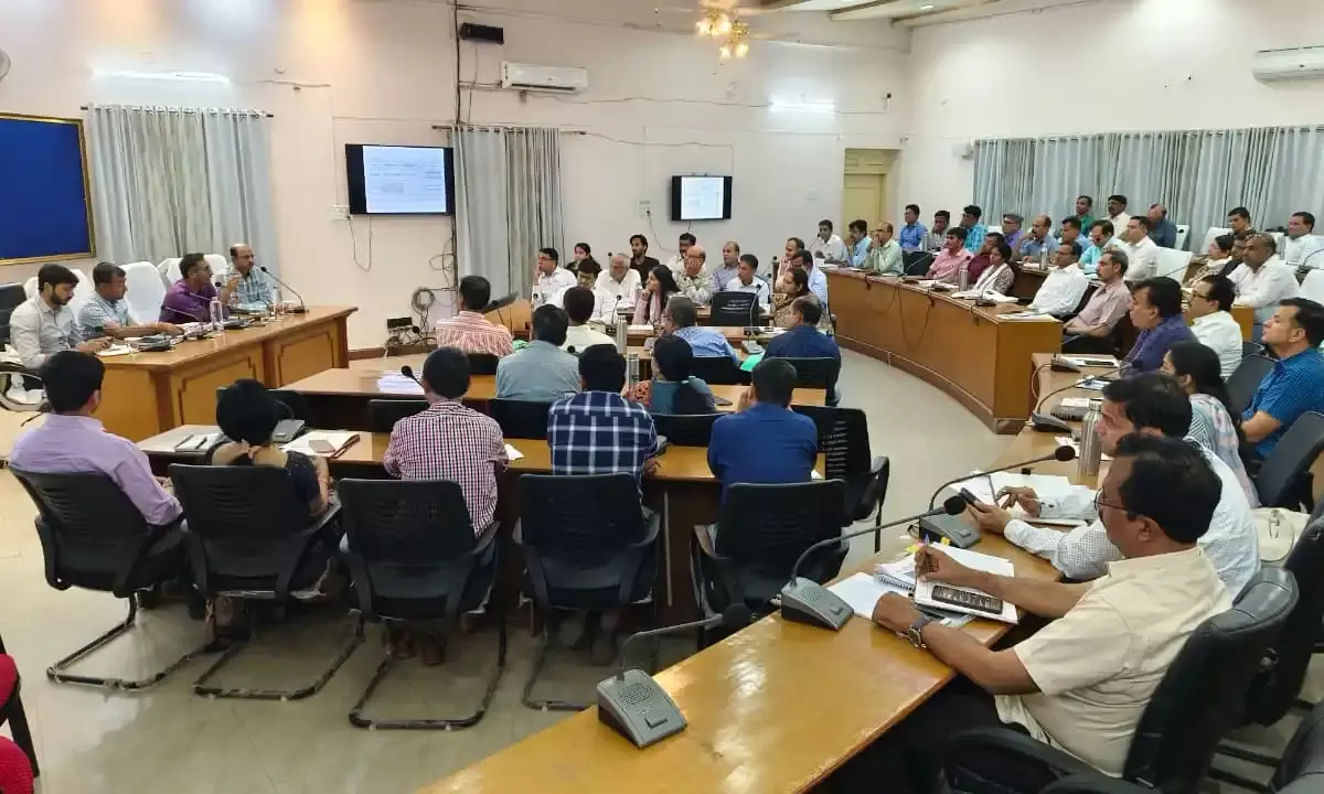 ई-फाइलिंग और संपर्क पोर्टल पर दर्ज शिकायतों के निस्तारण को बनाएं आदत - जिला कलक्टर ई-फाइलिंग और संपर्क पोर्टल पर दर्ज शिकायतों के निस्तारण को बनाएं आदत - जिला कलक्टर