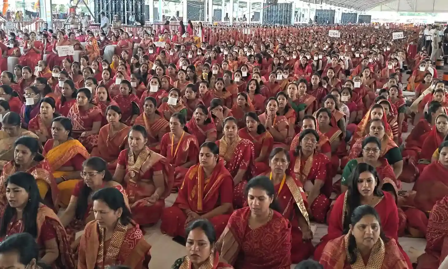 भक्तिमय हुआ मेडिसिटी ग्राउंड: णमोकार महामंत्र के उद्घोष से गूंजा