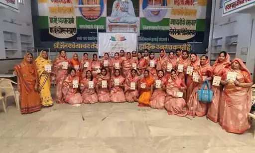 गौ सम्मान आह्वान अभियान: गंगापुर में जैन समाज महिला मंडल का मिला पुरजोर समर्थन गौ सम्मान आह्वान अभियान: गंगापुर में जैन समाज महिला मंडल का मिला पुरजोर समर्थन