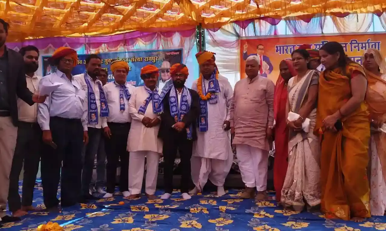 देवरिया में बाबा साहब की प्रतिमा का भव्य अनावरण: सामाजिक समरसता की दिखी अनूठी मिसाल