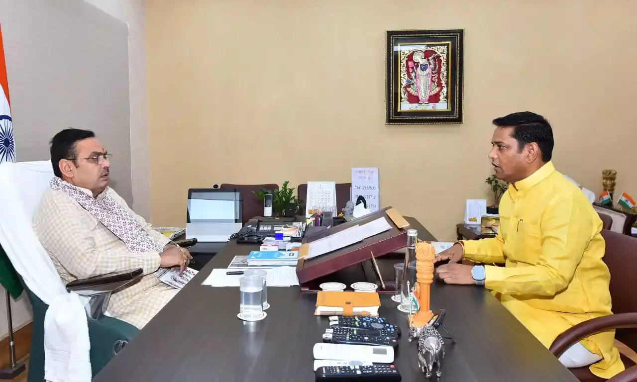 क्षेत्र के विकास को लेकर विधायक डॉ. बैरवा ने मुख्यमंत्री  शर्मा से की मुलाकात