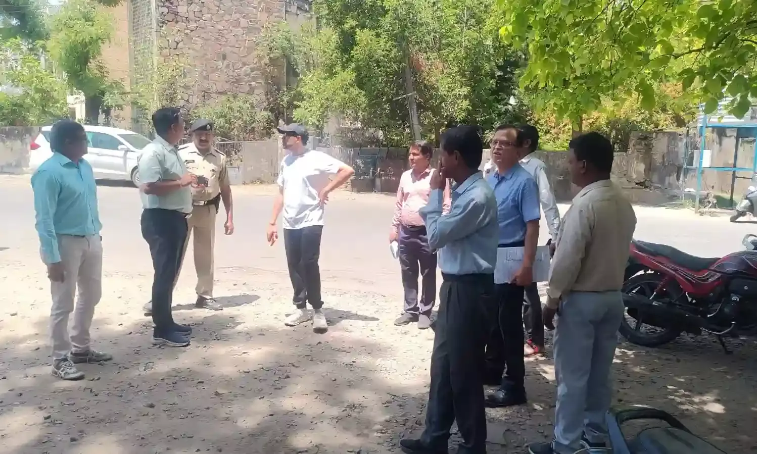 आबकारी विभाग में विशेष स्वच्छता अभियान: आयुक्त नमित मेहता ने किया निरीक्षण