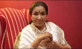 दिग्गज गायिका आशा भोसले अस्पताल में भर्ती: छाती में इन्फेक्शन की शिकायत, स्वास्थ्य में सुधार की उम्मीद