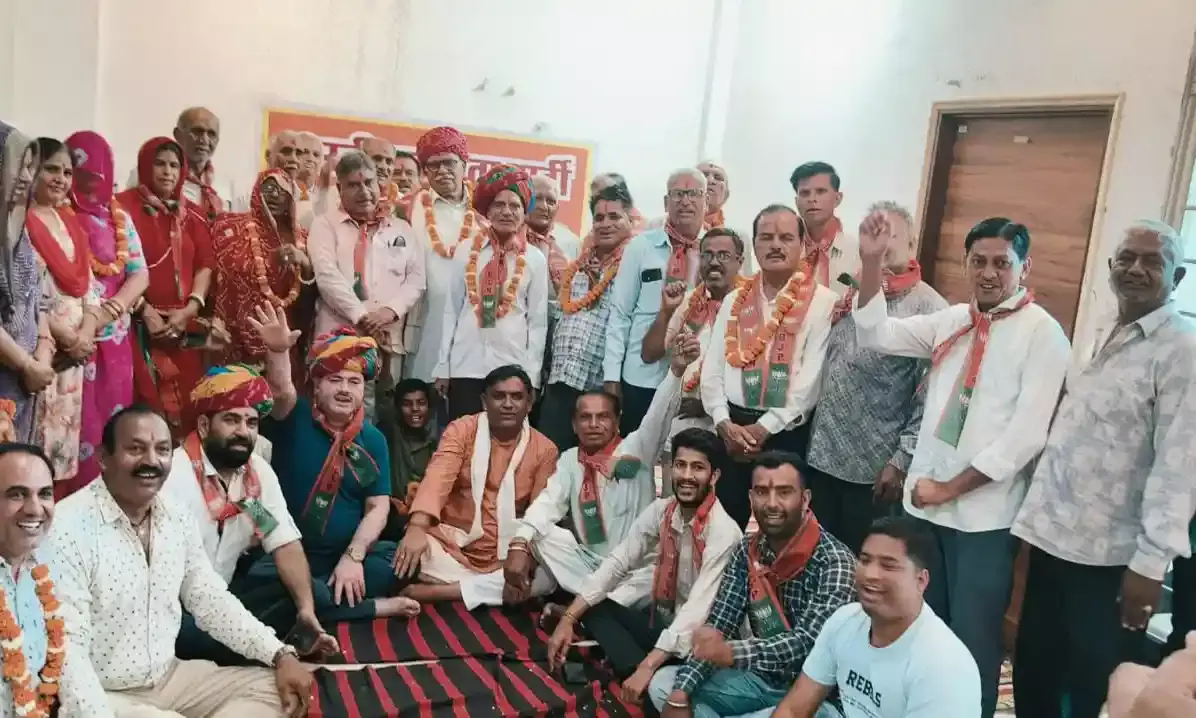 आसींद: भाजपा के वार्ड बस्ती चलो अभियान का आगाज, विधायक सांखला ने वरिष्ठ कार्यकर्ताओं का किया सम्मान आसींद: भाजपा के वार्ड बस्ती चलो अभियान का आगाज, विधायक सांखला ने वरिष्ठ कार्यकर्ताओं का किया सम्मान