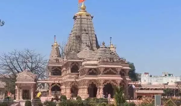 सांवलिया सेठ मंदिर में चढ़ावे का नया कीर्तिमान: 337 करोड़ रुपये का ऐतिहासिक रिकॉर्ड, विकास कार्यों पर खर्च होगा पैसा