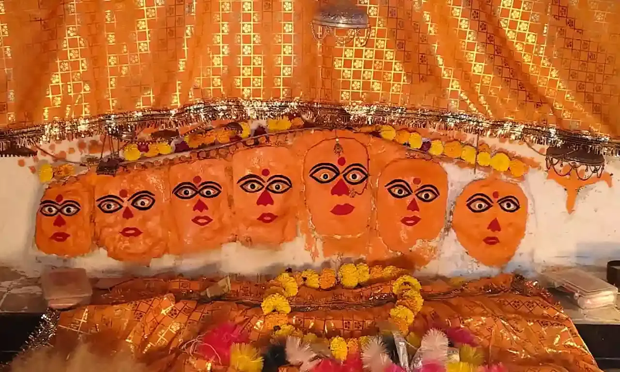 शारदीय नवरात्र पर मंदिर और घरों में शुभ मुहूर्त में की घट स्थापना