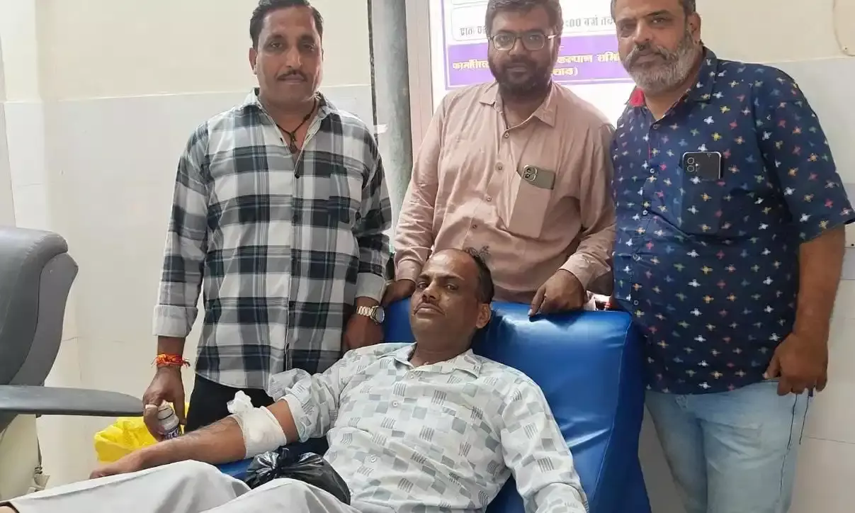 अग्रवाल सम्मेलन की पहल से मिला दुर्लभ B- नेगेटिव रक्त, घायल जितेंद्र की मदद को दौड़े रक्तवीर अग्रवाल सम्मेलन की पहल से मिला दुर्लभ B- नेगेटिव रक्त, घायल जितेंद्र की मदद को दौड़े रक्तवीर
