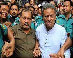 बांग्लादेश के पूर्व गृह मंत्री गिरफ्तार, 48 घंटे की नाकाबंदी से पहले ढाका में जलाई 10 बसें बांग्लादेश के पूर्व गृह मंत्री गिरफ्तार, 48 घंटे की नाकाबंदी से पहले ढाका में जलाई 10 बसें