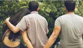 तू तो बेवफा निकली: शादी के बाद प्रोफेसर ने पढ़ा लिखाकर बनाया अफसर... पत्नी का चतुर्थ श्रेणी कर्मी से अफेयर