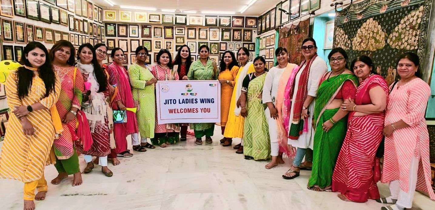 पुराने पत्थर को पीसकर बनाते थे कलर एवम सोने चांदी से होती थी पेंटिंग - चंद्रेश श्रीमाली