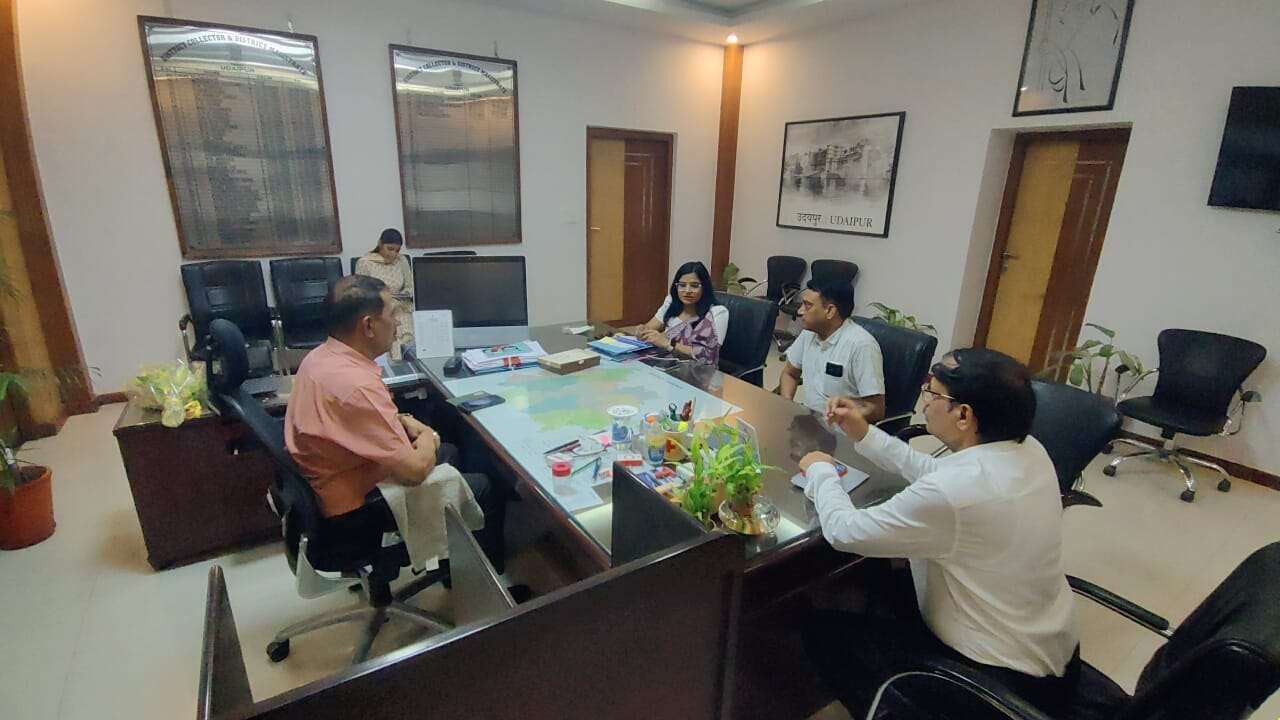 युवा महोत्सव में अधिक से अधिक प्रतिभाओं की भागीदारी सुनिश्चित करेंः जिला कलक्टर