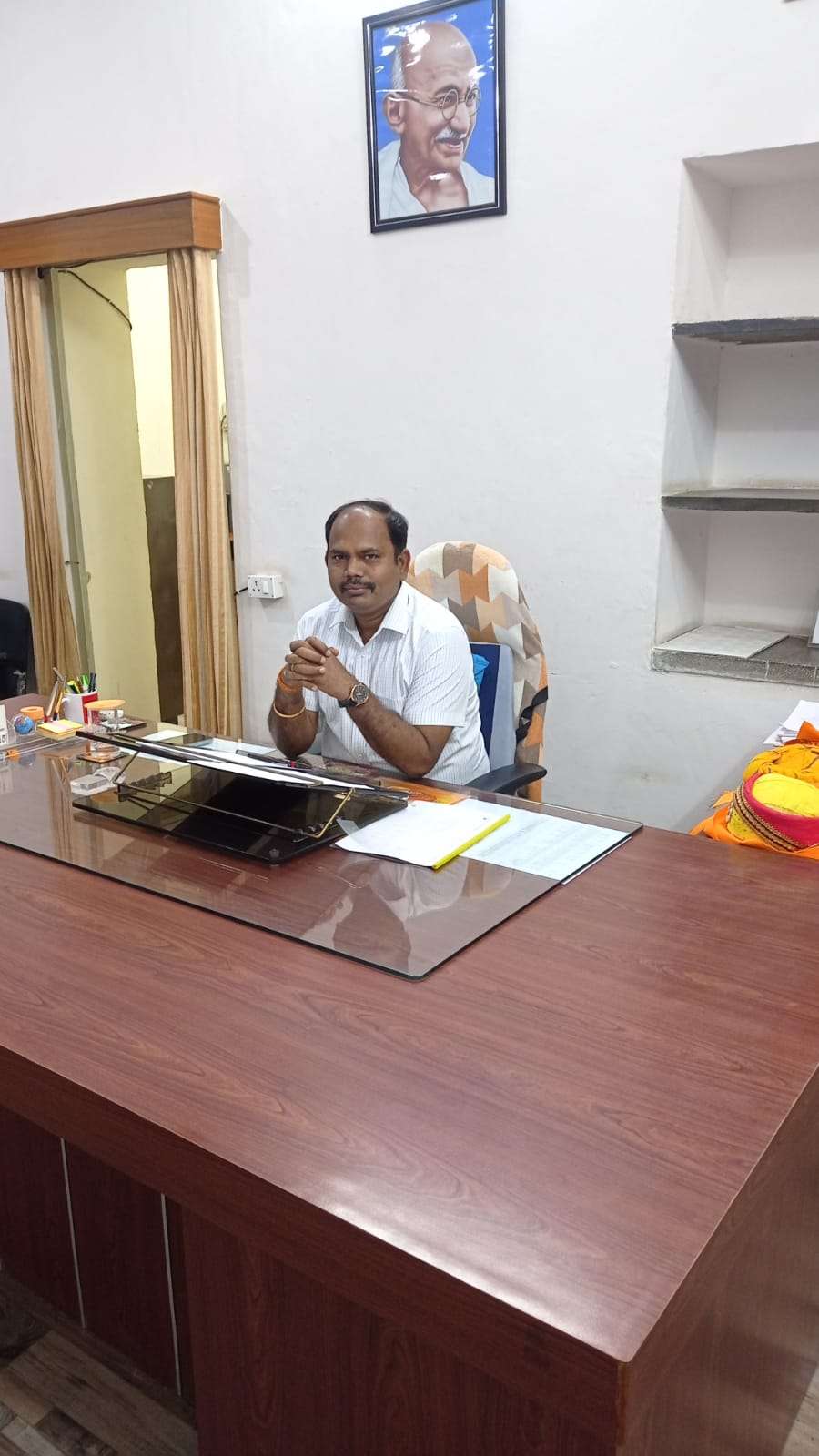 नरेश बुनकर ने किया एडीएम का पदभार ग्रहण