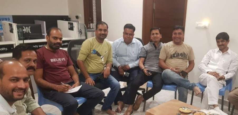 महर्षि पाराशर जयंती पर भव्य वाहन रैली और प्रतिभावान विद्यार्थियों को सम्मानित करने का निर्णय महर्षि पाराशर जयंती पर भव्य वाहन रैली और प्रतिभावान विद्यार्थियों को सम्मानित करने का निर्णय