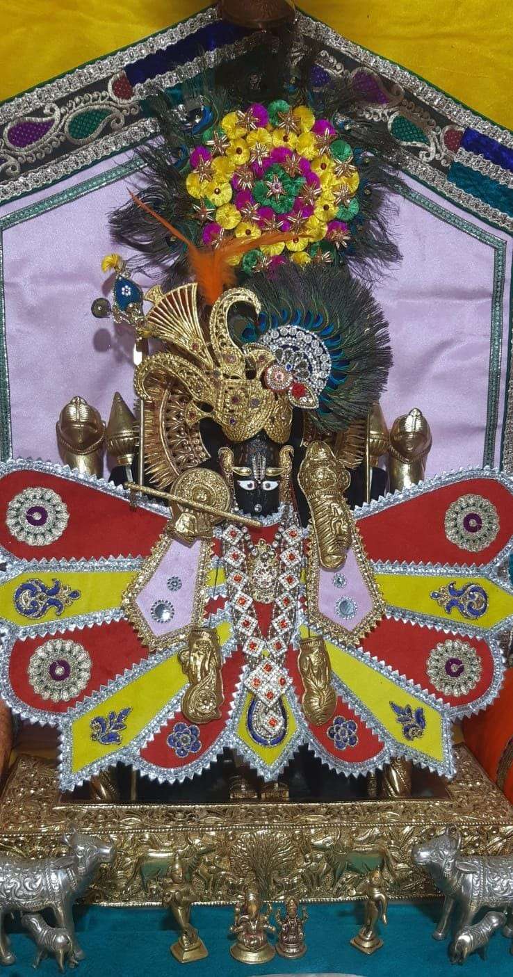 जय श्री कोटड़ी श्याम दरबार आज मंगला श्रृंगार आरती के दर्शन दिनांक     11-04-2024*