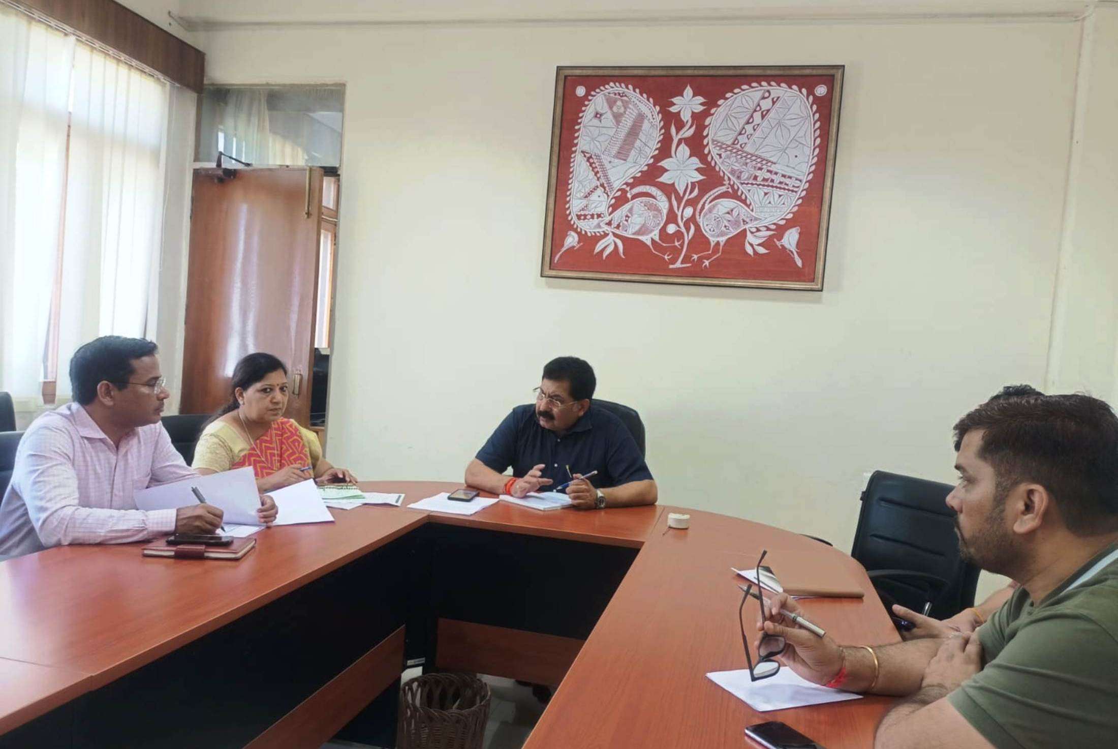 राजस्थान और मध्यप्रदेश के राज्यपाल 7 को लेंगे महत्वपूर्ण बैठक संभागीय आयुक्त ने ली तैयारी बैठक