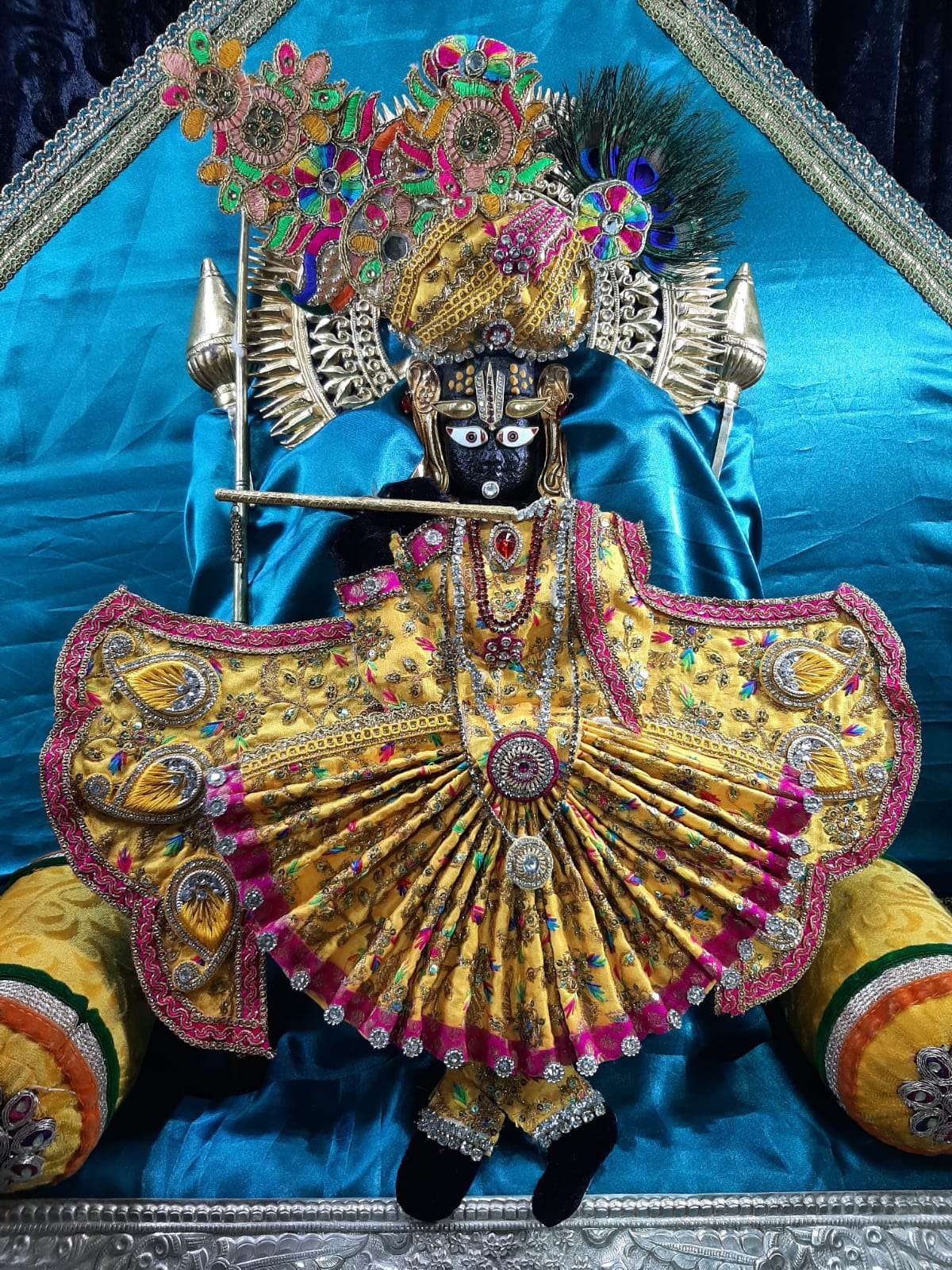 जय श्री कोटड़ी श्याम दरबार आज मंगला श्रृंगार आरती के दर्शन दिनांक 18-05-2023* जय श्री कोटड़ी श्याम दरबार आज मंगला श्रृंगार आरती के दर्शन दिनांक 18-05-2023*