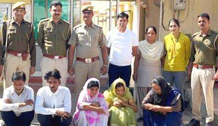 हनीट्रेप के पांचों आरोपी दो दिन के रिमाण्ड पर, कई और मामले पूछताछ में आये सामने !