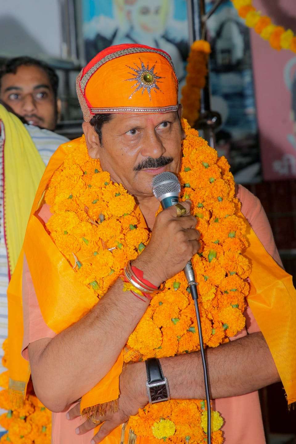 विधानसभा सीट पर रोचक हुआ चुनावी मुकाबला, भाजपा के बागी दिनेश ने मैदान में ठोकी ताल विधानसभा सीट पर रोचक हुआ चुनावी मुकाबला, भाजपा के बागी दिनेश ने मैदान में ठोकी ताल