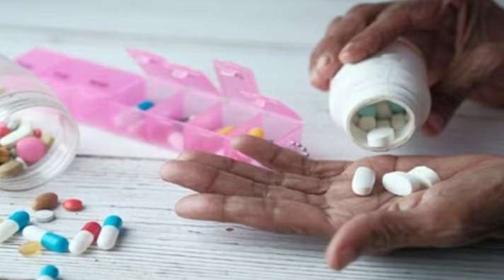 तत्काल रिलीफ देने वाली 14 दवाओं पर सरकार ने लगाया प्रतिबंध, विशेषज्ञ समिति की सलाह पर फैसला