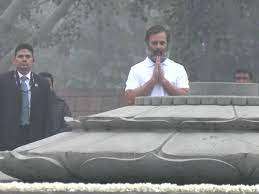 सर्द सुबह ने ओढ़ ली कोहरे की चादर फिर भी सिर्फ टीशर्ट में दिखे राहुल गांधी, देखें शानदार तस्वीरें