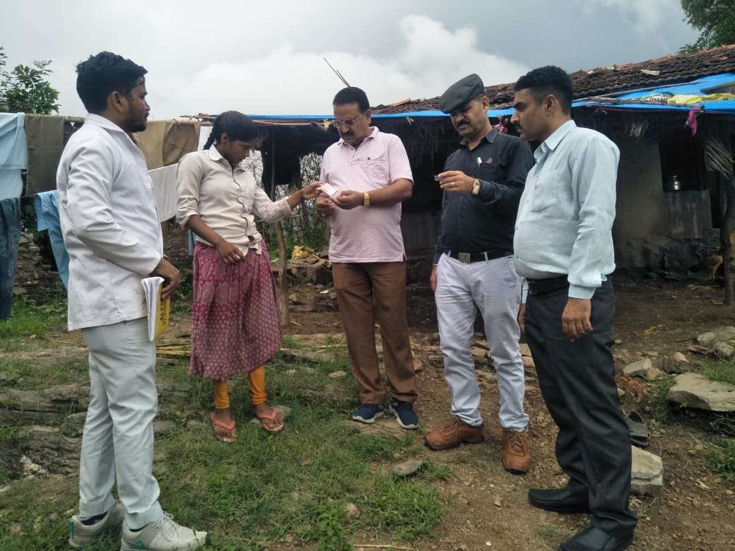 लेरिया रोग के उपचार के साथ दी बचाव की जानकारी