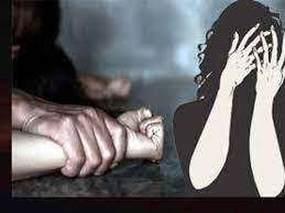 विवाहिता के साथ पड़ोसी युवक ने  किया दुष्कर्म