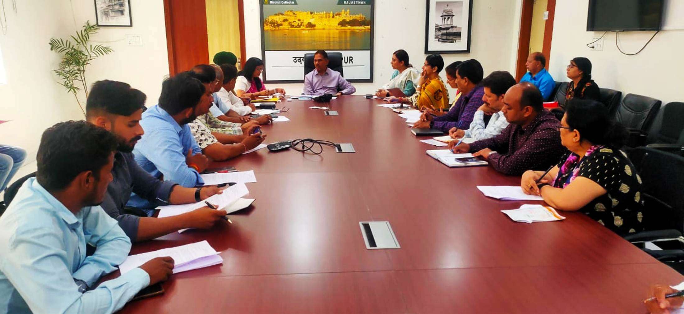 युवा महोत्सव से जीवंत होगी मेवाड़ की कला-संस्कृति जिला कलक्टर ने ली राजस्थान युवा महोत्सव की तैयारी बैठक