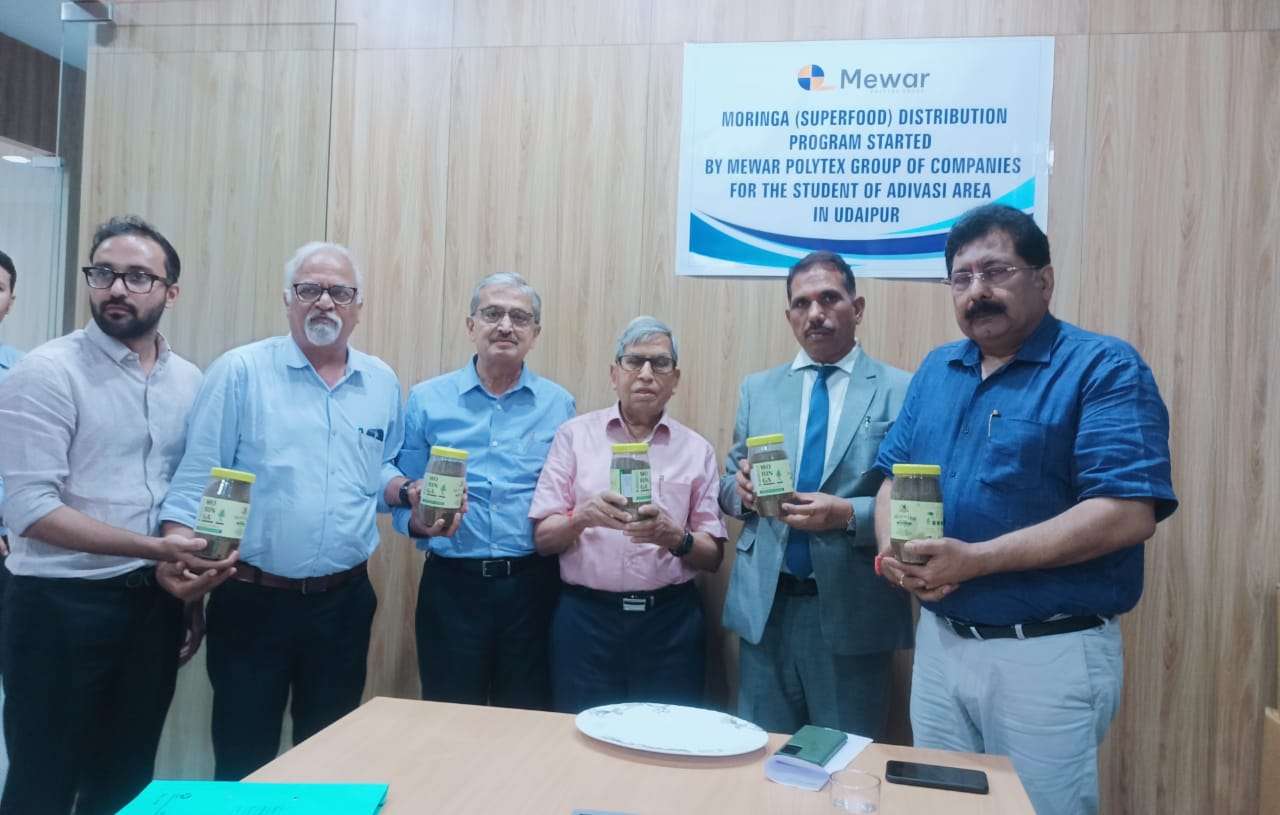 संभागीय आयुक्त राजेंद्र भट्ट की पहल पर 800 बच्चों को मिलेगी सौगात