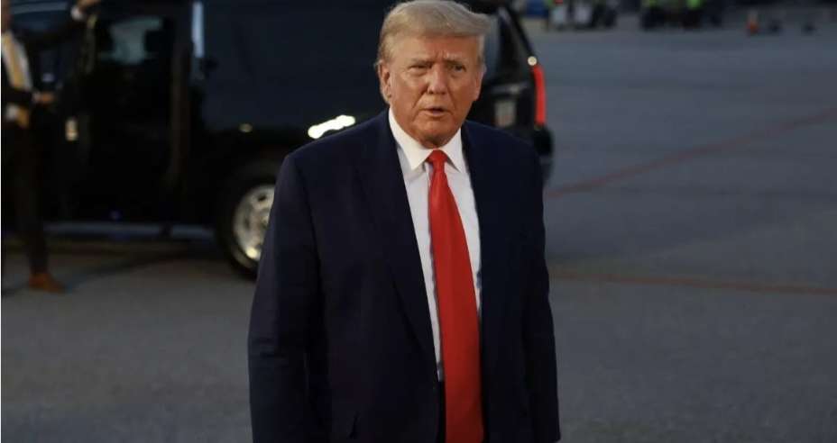 गिरफ्तारी के 20 मिनट बाद जेल से बाहर आए डोनाल्ड ट्रंप, जेल प्रशासन ने जारी किया मग शॉट