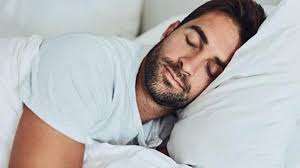 सर्दियों के मौसम में सुबह बिस्तर से निकलने का मन क्यों नहीं करता क्यों  ठंड में आती है अधिक नींद, जानें वजह