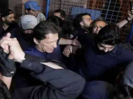 इमरान को तोशाखाना केस में 3 साल जेल:फैसले के बाद लाहौर से गिरफ्तार, 5 साल चुनाव नहीं लड़ पाएंगे