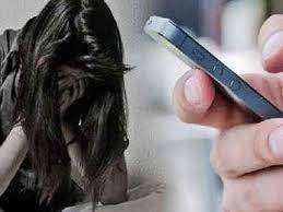 तुम्‍हारे साथ सोना है... प्रोफेसर ने छात्रा को भेजा अश्‍लील मैसेज, पकड़े जाने पर कहा- गलती मेरी नहीं शराब की है