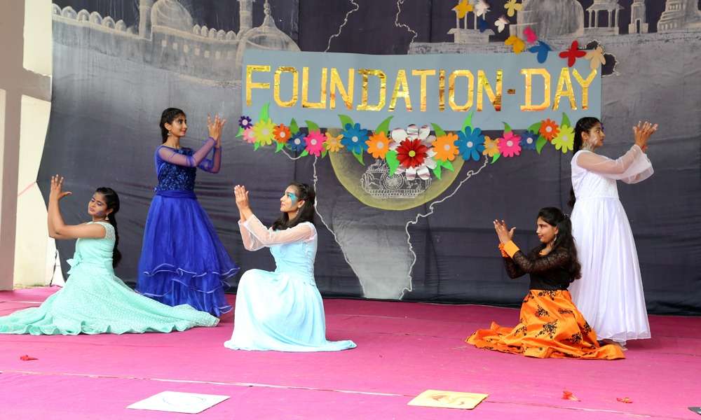 विद्याभवन स्कूल की 92वीं वर्षगांठ मनाई