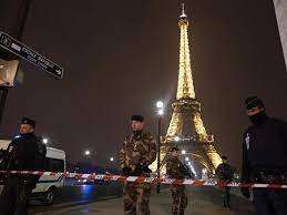 एफिल टावर में बम की सूचना से मचा हड़कंप