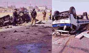 पाकिस्तान में   आत्मघाती हमले में पुलिसकर्मी की मौत, 10 घायल