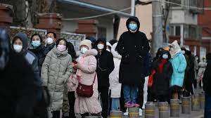 चीन में कोरोना प्रतिबंध हटाने के बाद 20 वैज्ञानिकों की मौत