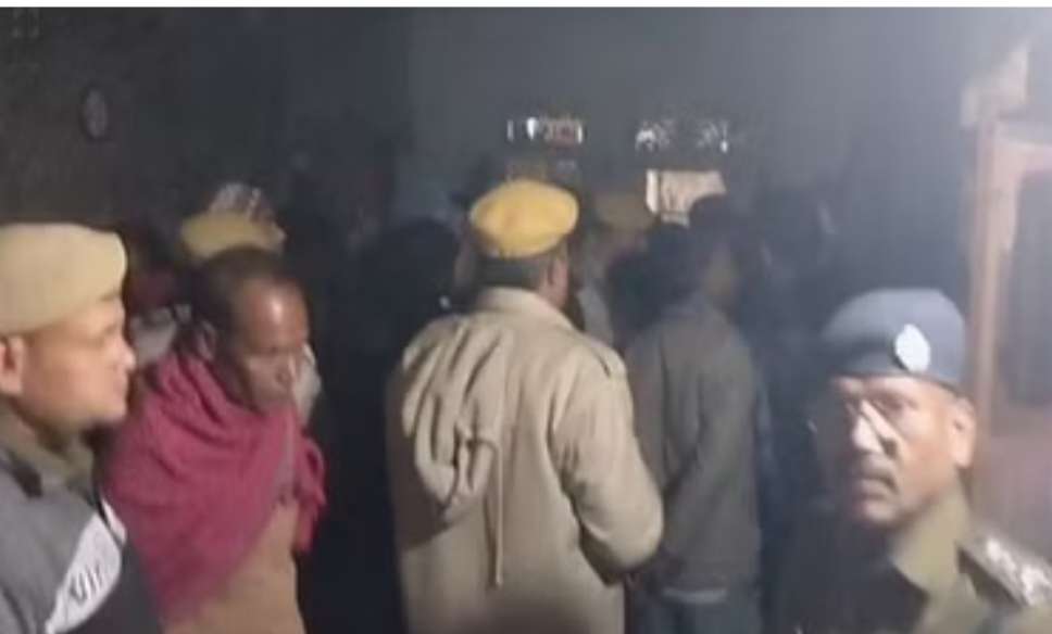 चांदी के कड़े लुटने के लिए वृद्ध महिला के काटे पैर,  मौत