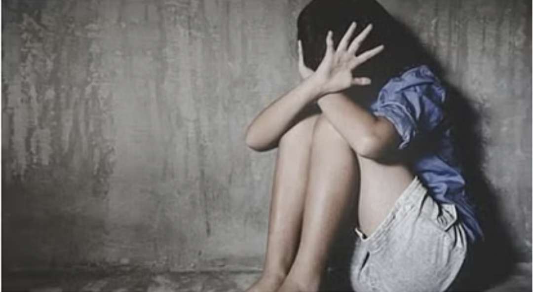 महाकाल की नगरी में निर्भया जैसा कांड, ढाई घंटे तक बिना कपड़ों के घूमती रही महाकाल की नगरी में निर्भया जैसा कांड, ढाई घंटे तक बिना कपड़ों के घूमती रही